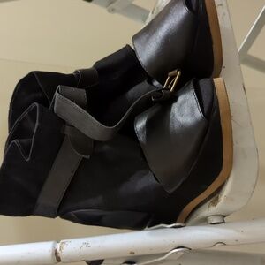 Holly 80%20 black hidden wedge size 7.5 canvas leather platform sandals